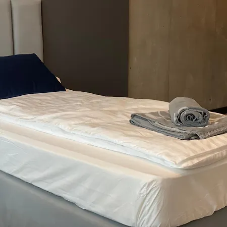 Nowoczesne Stare * 琴斯托霍瓦